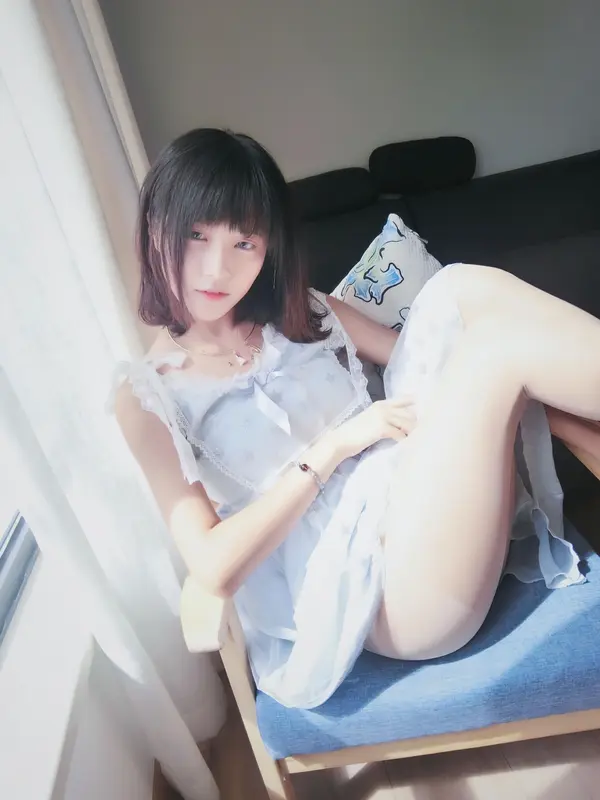 透纱蕾丝白袜 - 布丁大法